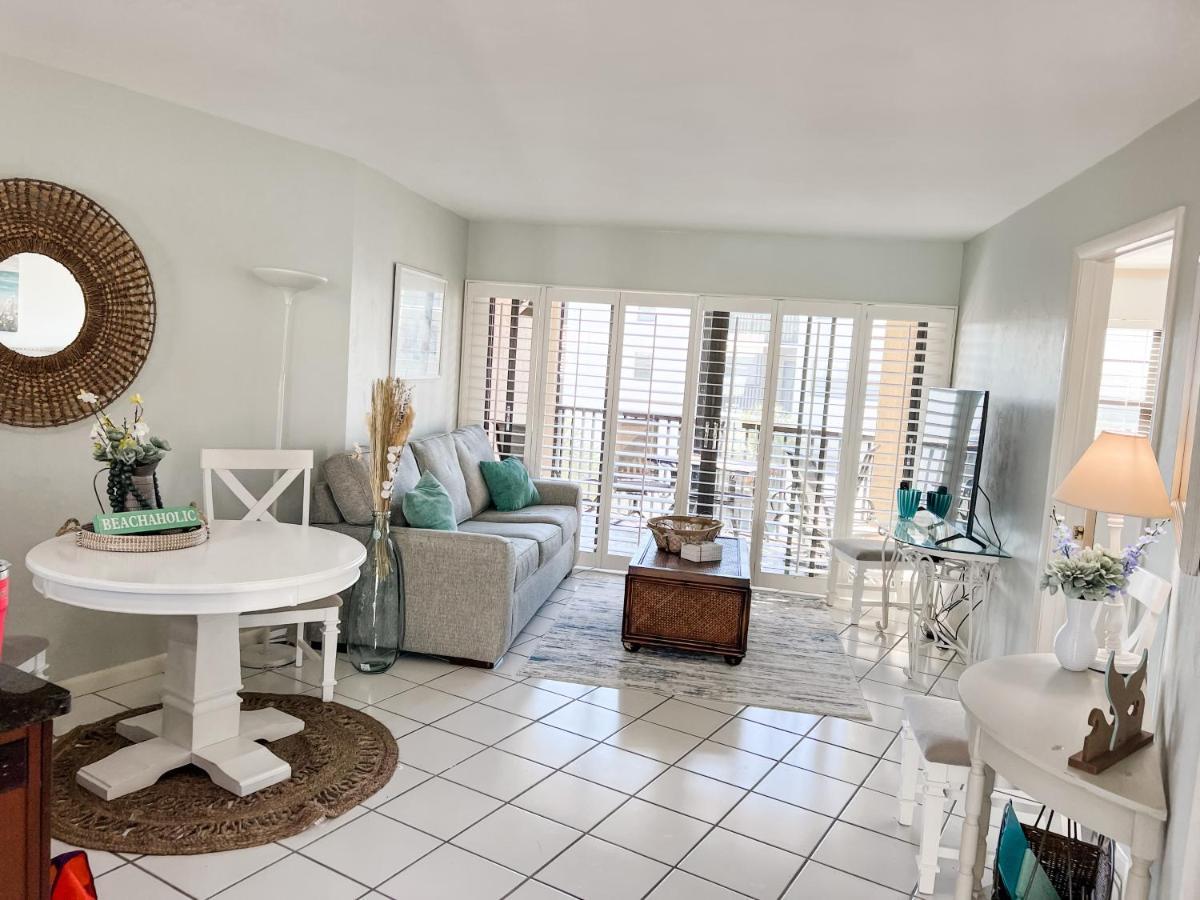 Knot A Care Remodeled Direct Water Access Condo With Ocean And Pool Views Now Sleeps Six Marco Island Exterior photo